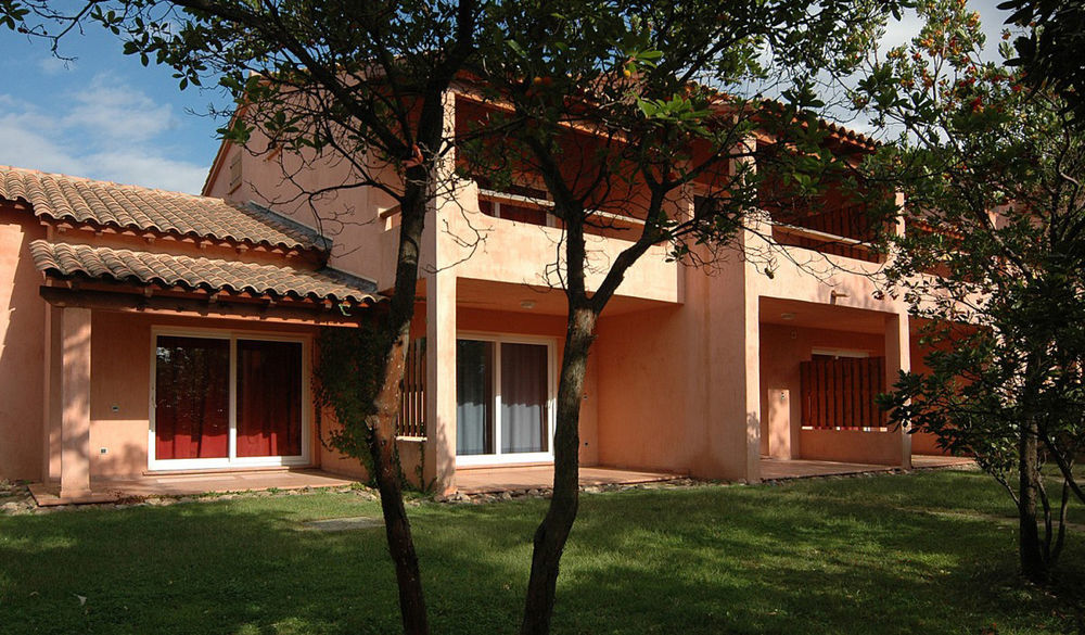 Complesso Residenziale Marina Di Pinarello Aparthotel Pinarellu Exterior foto