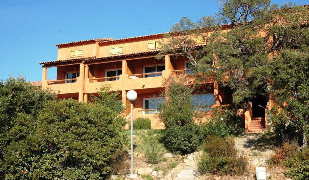 Complesso Residenziale Marina Di Pinarello Aparthotel Pinarellu Exterior foto